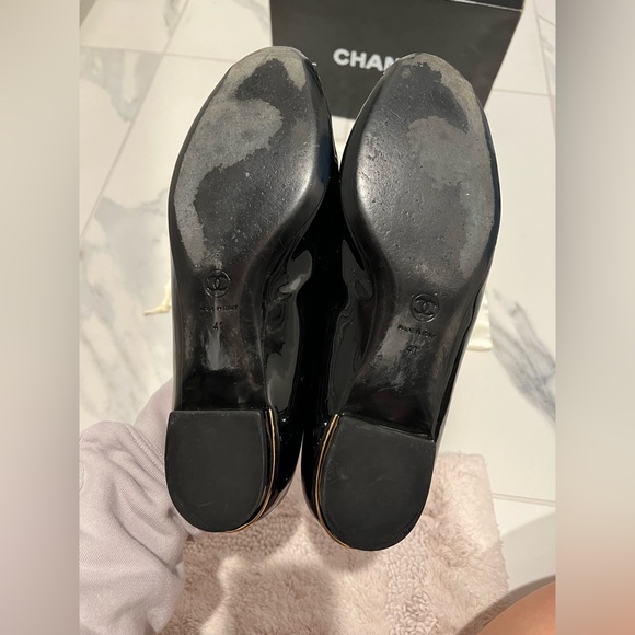 Chanel flats with gold CC - Picture 6 of 6